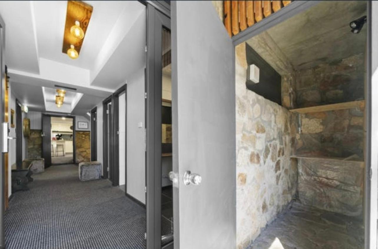 Amber Lodge Mt Buller Маунт-Буллер Екстер'єр фото